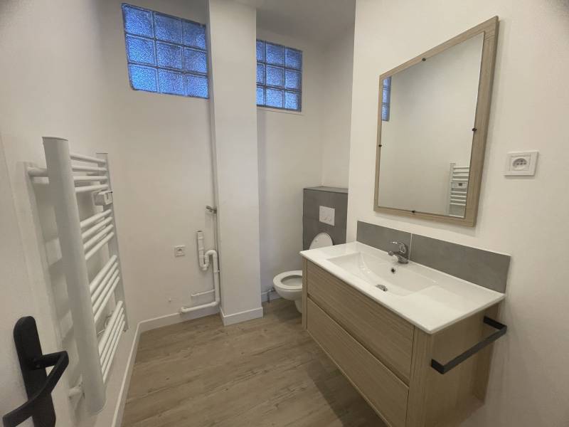 A louer Studio - 27,9 m² - 1 pièce - secteur baille 13005 Marseille 