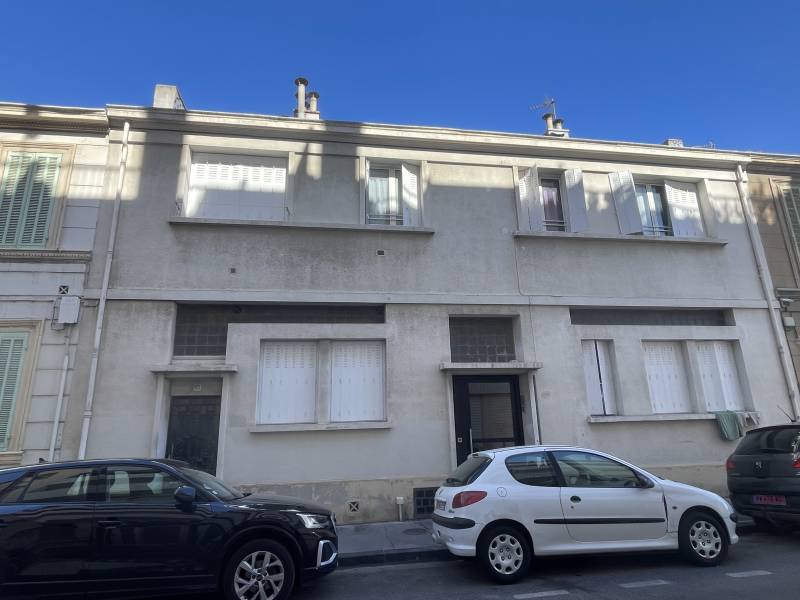 A louer Studio - 27,9 m² - 1 pièce - secteur baille 13005 Marseille 
