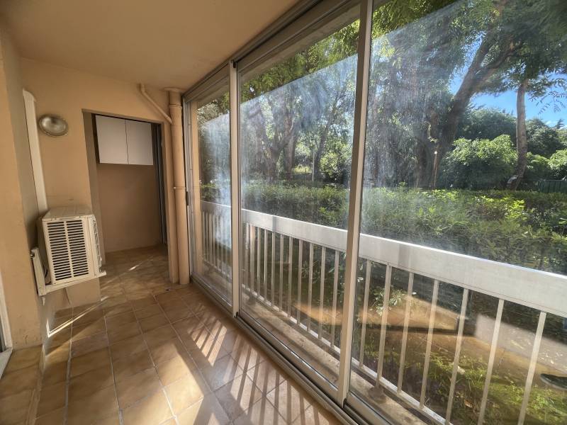 Marseille 13011 – Entre La Pomme et Les Caillols Appartement 3 pièces avec loggia – Résidence calme et familiale