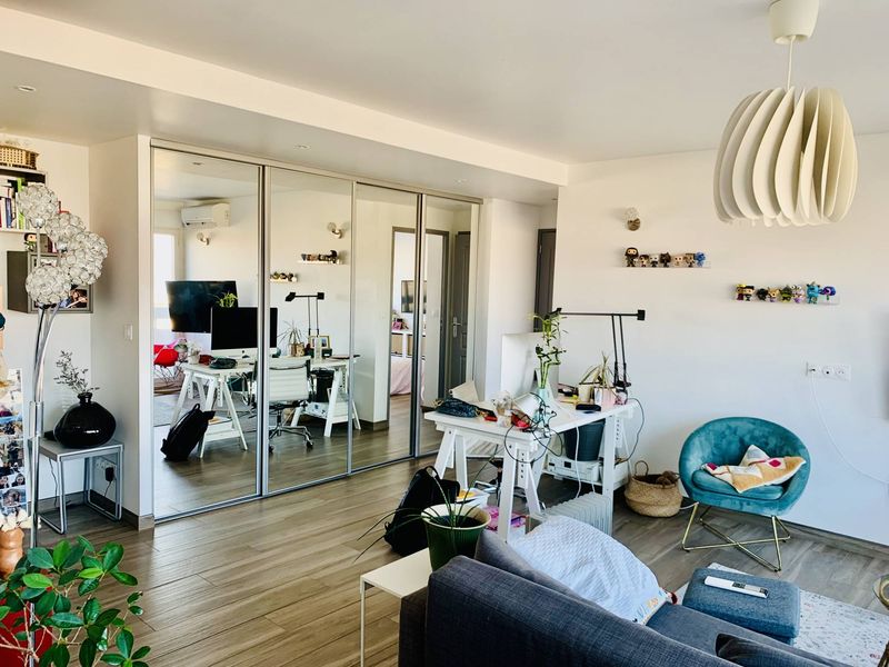 A louer 13009 le Cabot Appartement 2 pièces 47 m² en dernier étage vue panoramique