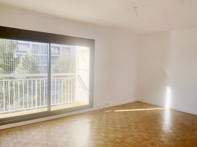 Location 3 pièces avec balcon, parking et cave Saint Just / Lacordaire 13013 Marseille