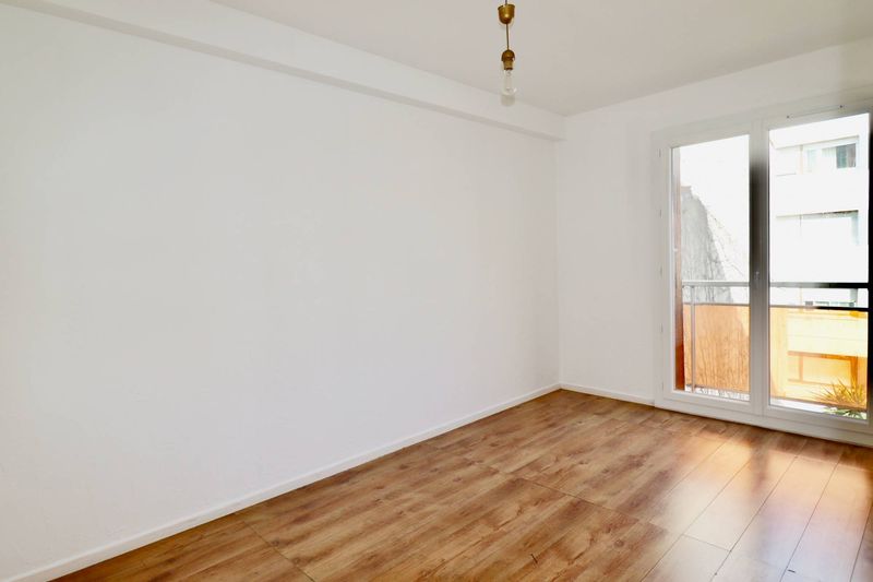 A louer appartement 3 pièces proche de la plage des catalans 13007 Marseille