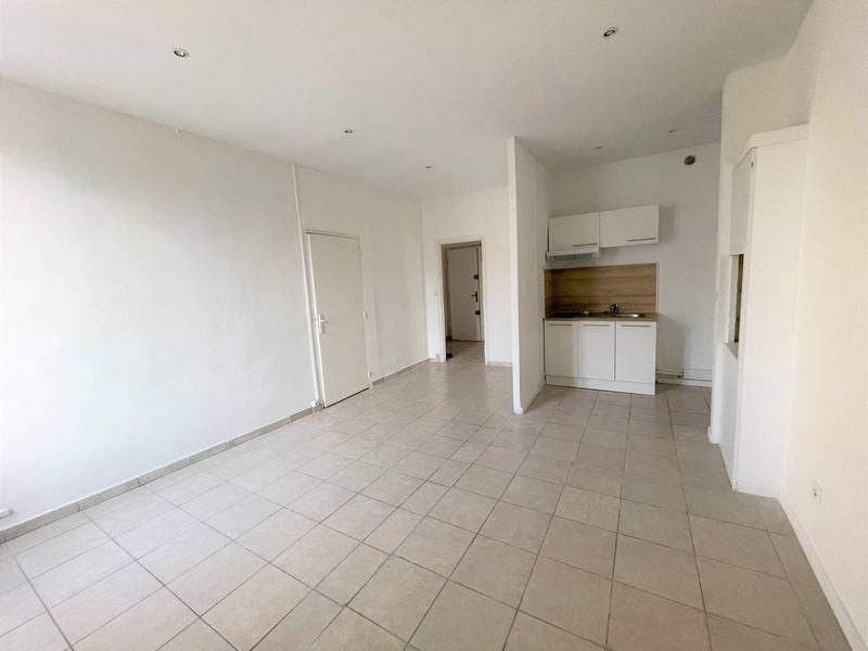 A louer appartement 2 pièces 42 m² Chartreux 13004 Marseille