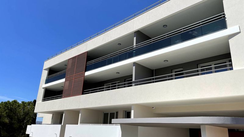 résidence neuve A louer appartement 3 pièces de 30 m² avec grande terrasse et garage situé en le village de Saint Barnabé et La Fourragère 13012 Marseille