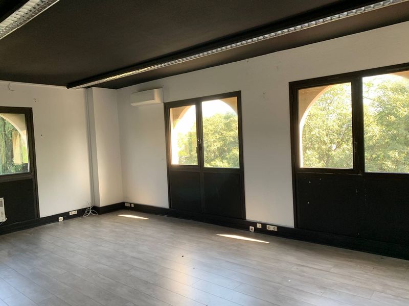 Bureaux à louer à MARSEILLE 13012 St Barnabé/La fourragère