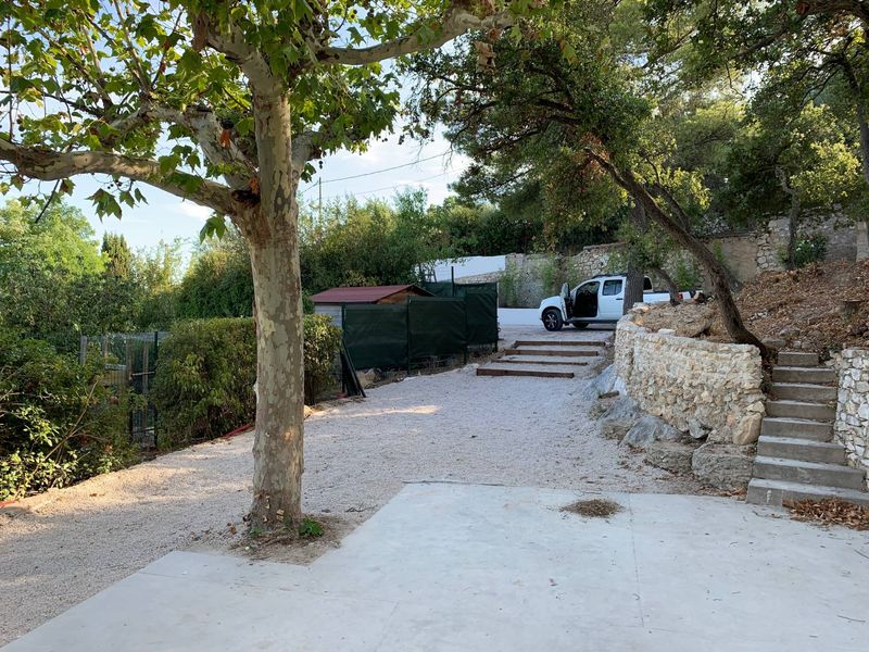 A louer Villa de 107 m² avec jardin de 350 m² et stationnements  Château Gombert 13013 Marseille