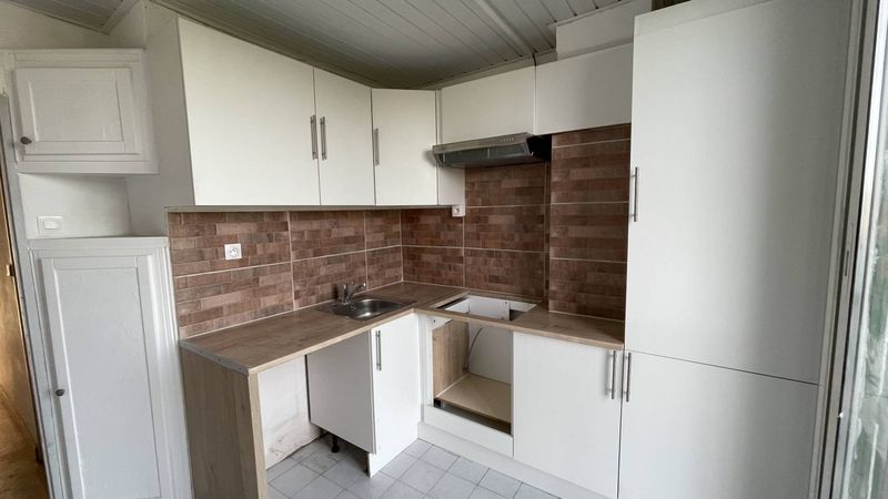 A louer appartement 3 pièces de 55 m² avec 2 chambres Bois Lemaitre 13012 Marseille