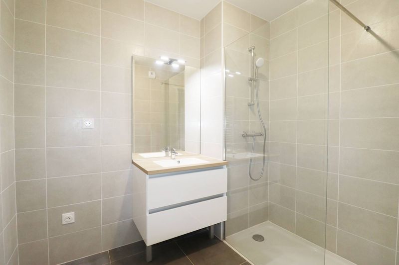 Provencia immobilier vous présente un logement 3 pièces dans une résidence neuve 13012 Marseille.