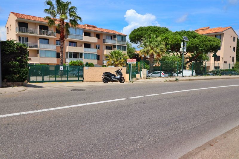 A la location T2 meublé 83110 Sanary sur Mer