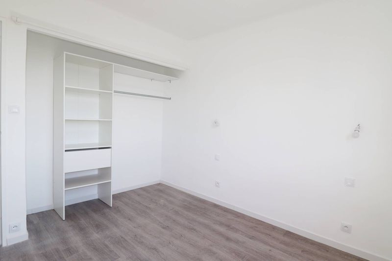 L'agence immobilière Provencia vous présente à la location un appartement 3 pièces secteur de la Blancarde 13004 Marseille.