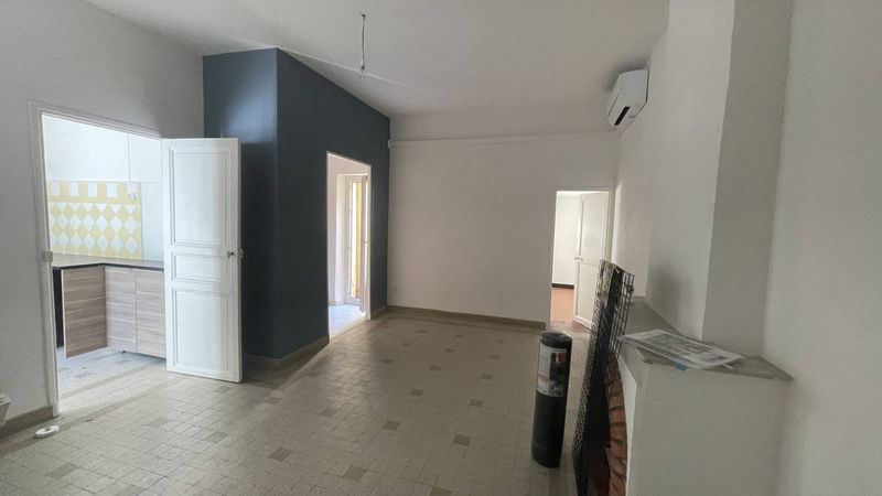 A louer maisonnette de type 2 avec jardin et terrasse Bois Luzy 13012 Marseille
