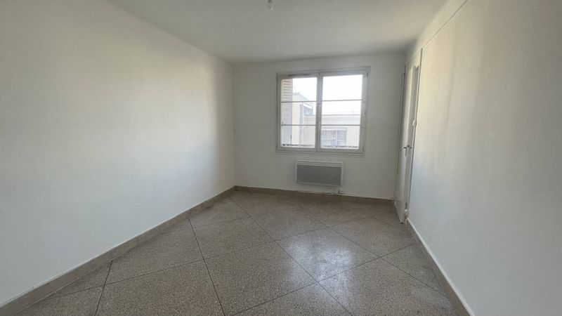 A louer 2 pièces 37 m² Saint Loup 13010 Marseille