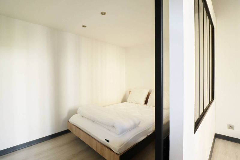 A la location T1/2 de 33 m² meublé et  entièrement rénové Le Rouet 13008 Marseille