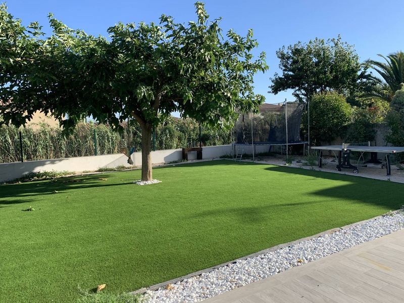 A louer villa 4 chambres avec jardin et stationnements Château Gombert 13013 Marseille