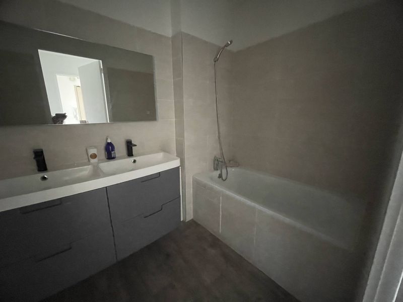 Location meublée 3 pièces 55 m² balcon Saint Pierre 13005 Marseille