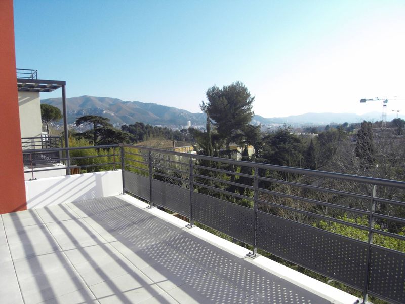 Magnifique vue, terrasse au calme 3 pièces de 62 m² avec garage double en sous sol