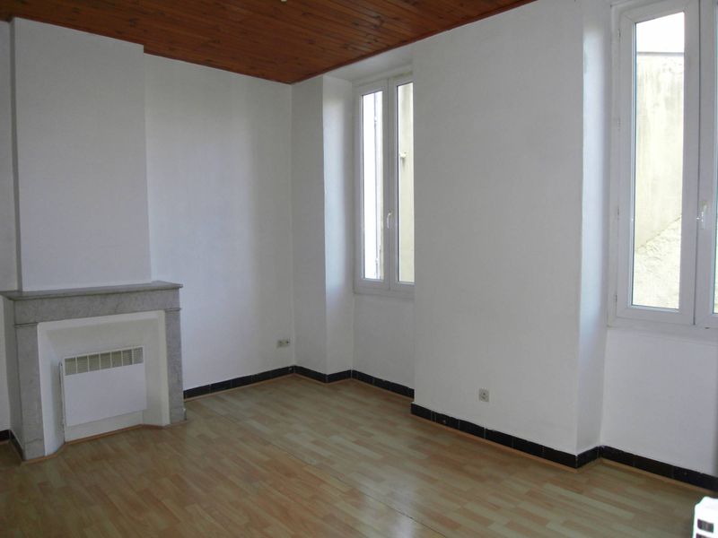 Appartement type 2 à louer à Marseille les Chartreux 4e, proche du métro