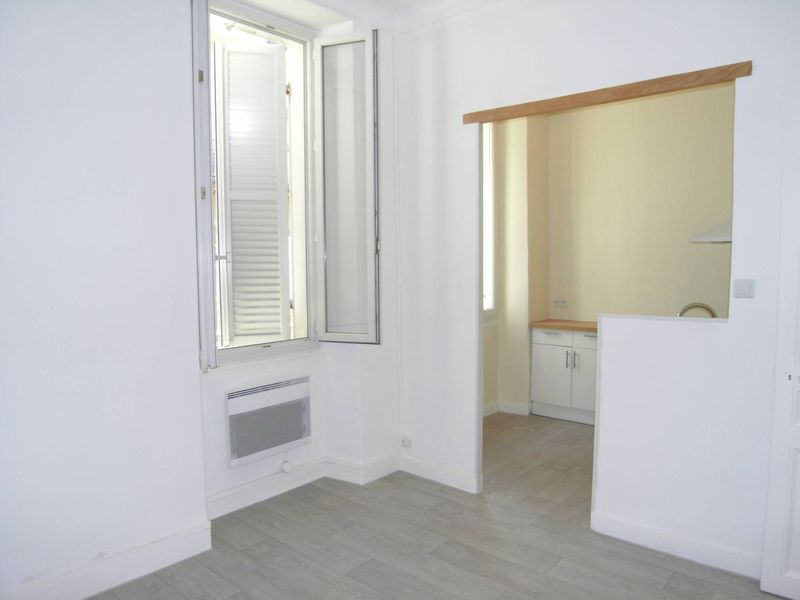 Location appartement en 2eme étage type 1 31 m² 13001 Marseille