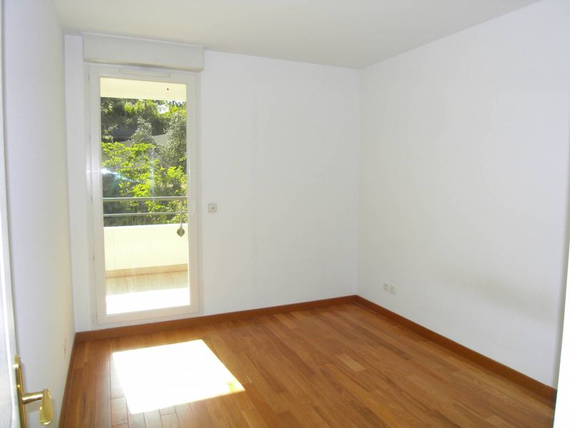 A Marseille 13012 appartement 2 pièces à louer Les Caillols avec garage