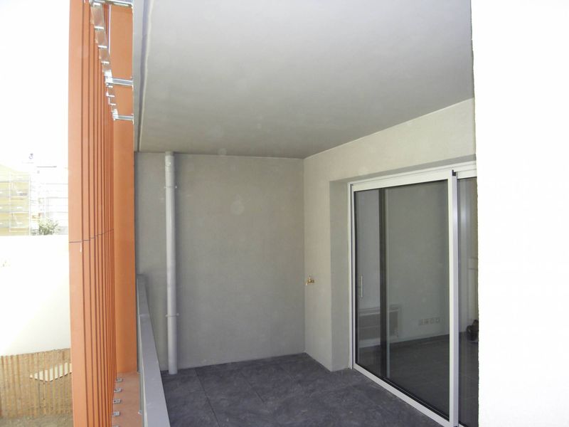 terrasse - Implantées depuis plus de 20 ans sur le secteur du 12ème arrondissement de Marseille, l'agence Provencia immobilier et Provencia gestion vous présente un appartement 2 pièces avec terrasse et parking Les Caillols 13012 Marseille.