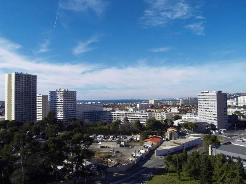 location type 2 13009 Marseille 50 m² cuisine aménagée