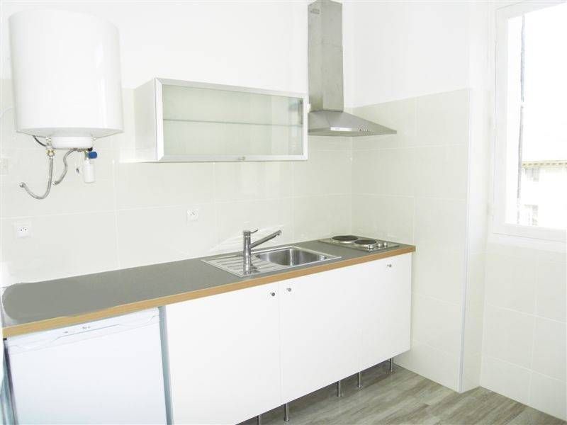 A la location 13001 Marseille Appartement Type 1/2 Vieux Port