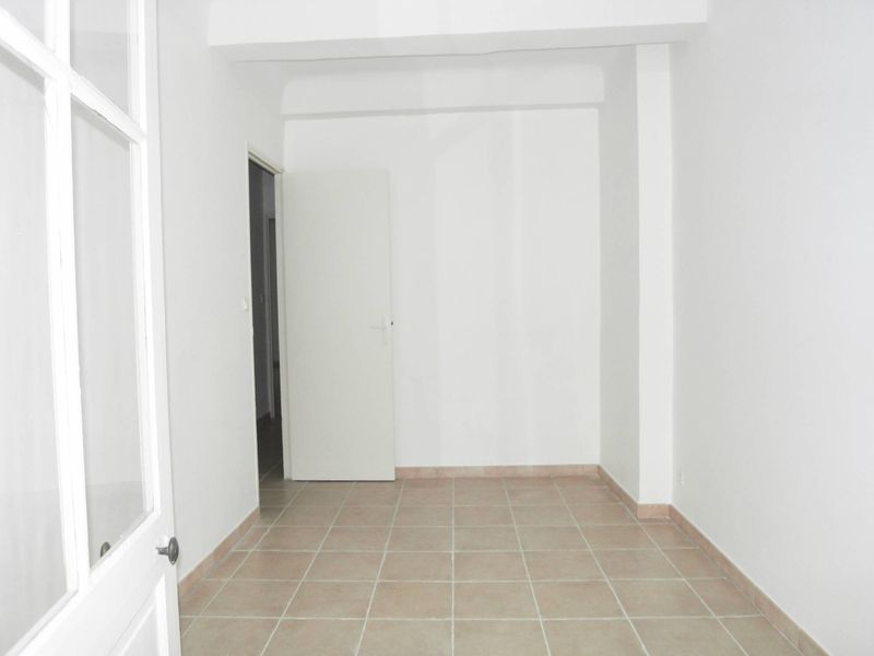 A louer Saint Barnabé village T3 45 m² avec terrasse fermée