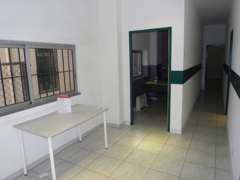 A LOUER LOCAL COMMERCIAL 13005/ RUE ST PIERRE  3 PIÈCES 59 M²