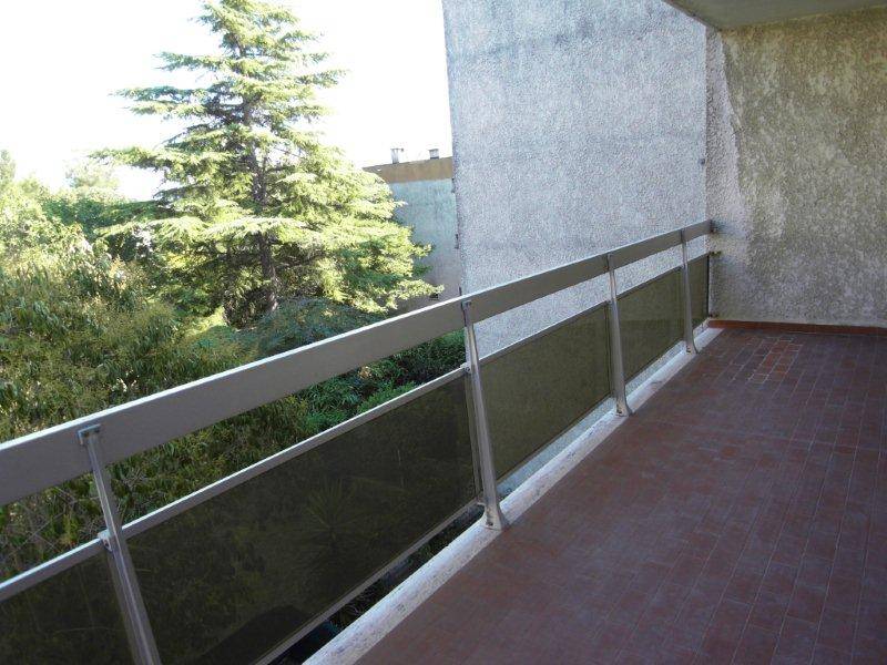 Appartement T4 – Résidence de standing avec parc, place de parking et cave dans le 12ème arrondissement de Marseille. 