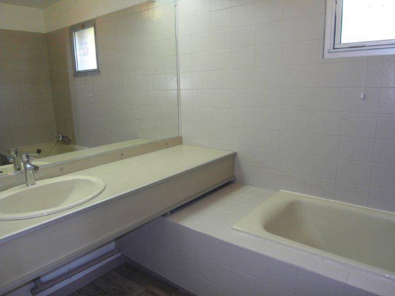 Appartement T4 – Résidence de standing avec parc, place de parking et cave dans le 12ème arrondissement de Marseille. 