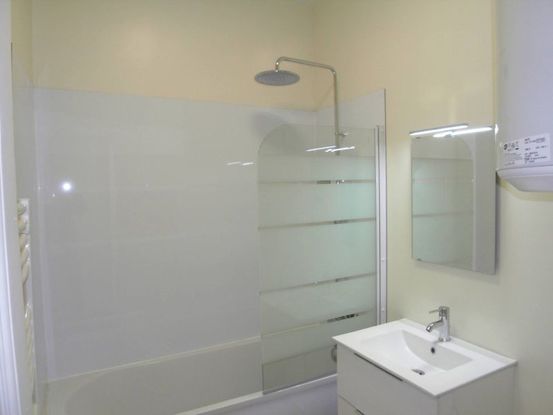 Location 1 pièce 13001 Marseille