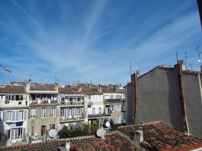 Entièrement rénové t1 environ 30 m² Longchamps réformés