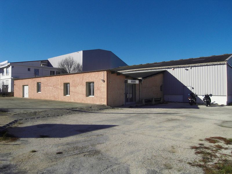 A louer à Bouc Bel Air 13320 entrepôt de 411 m²