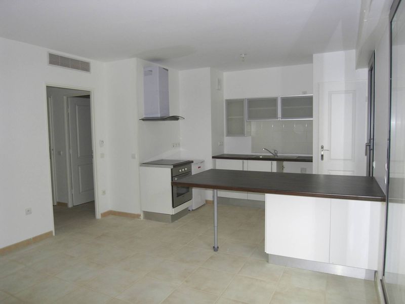 à la location appartement 2 pièces avec terrasse la ciotat proche de la plage