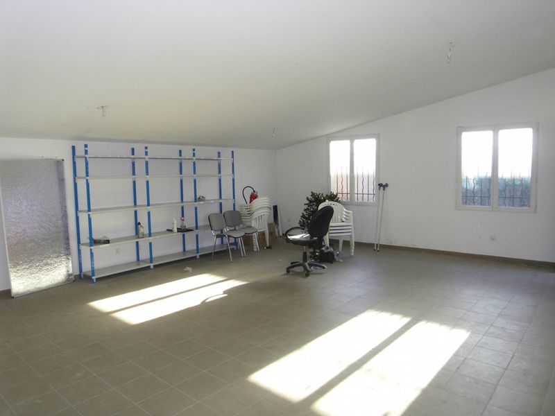 A louer à Bouc Bel Air 13320 entrepôt de 411 m²