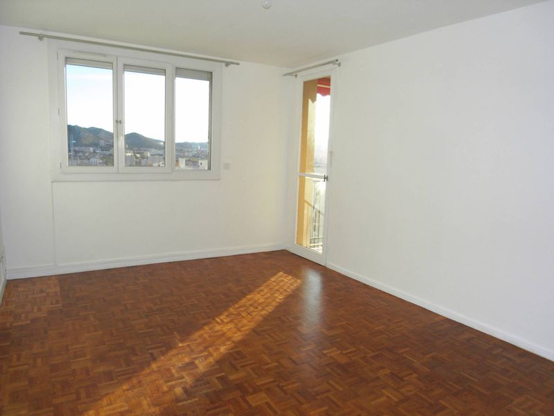 séjour appartement type 3 Grognarde 13011