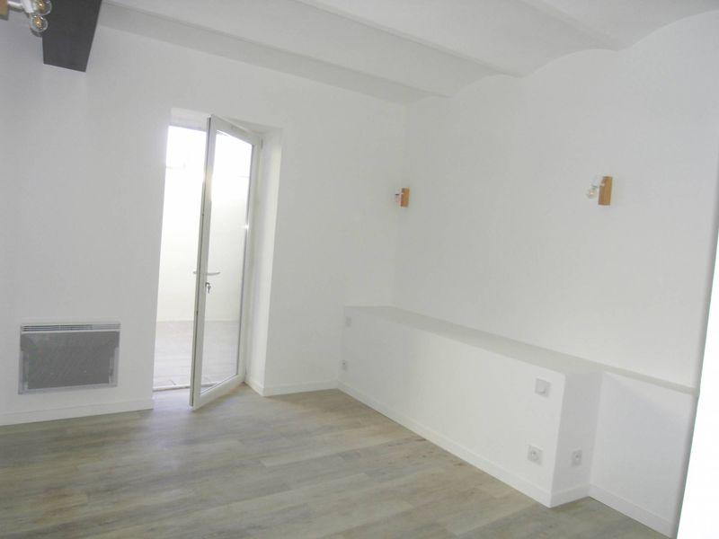 A la location Duplex inversé neuf  type 4 / 5 de 94 m² avec terrasses Vauban 13006 Marseille