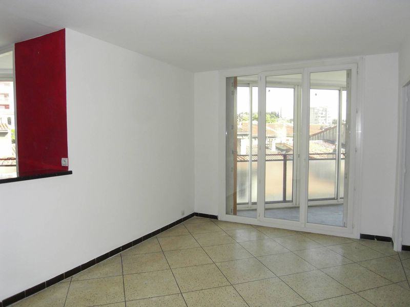 A louer Marseille 04 Bas de Montolivet T3 55 m²