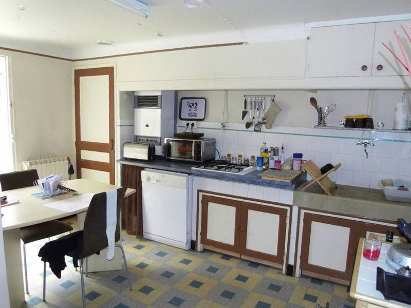 A louer 13012 Bois Luzy/Saint Barnabé T2 bas de villa