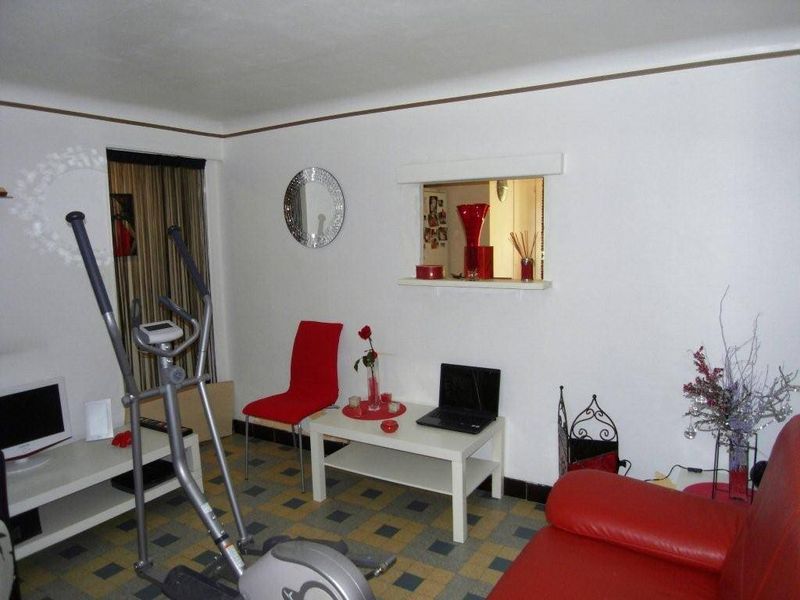 A louer 13012 Bois Luzy/Saint Barnabé T2 bas de villa