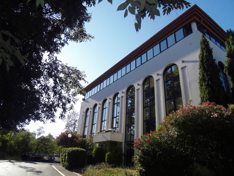 A louer 13012 Proche Saint Barnabé  Bureau de 20 m² + place de parking