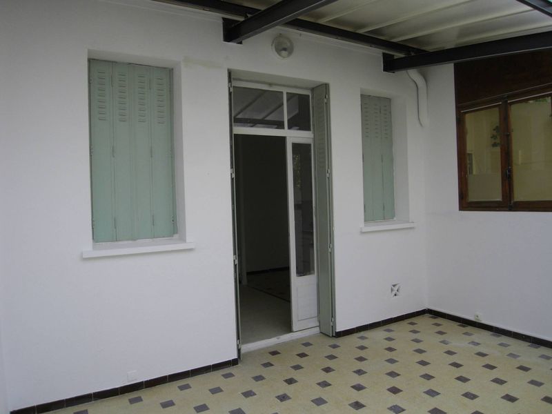 appartement 1 pièces de 33 m² rénové 13005 Marseille