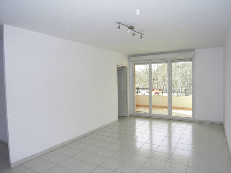 location apartment type 3 Marseille 13012