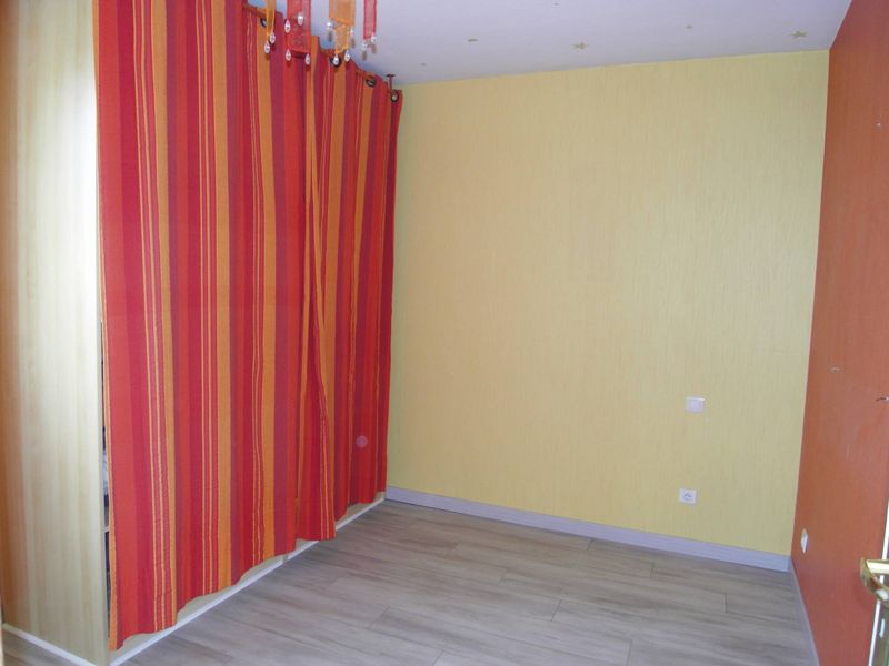 A louer 13009 Secteur du Cabot appartement 3  pièces avec parking en sous sol et terrasse