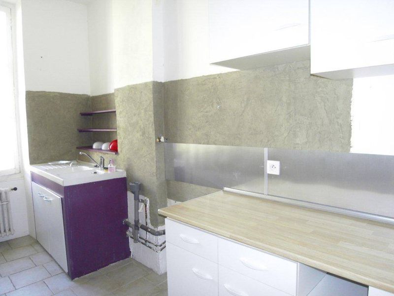 A louer MARSEILLE 13004 Chartreux T2 de 47 m²