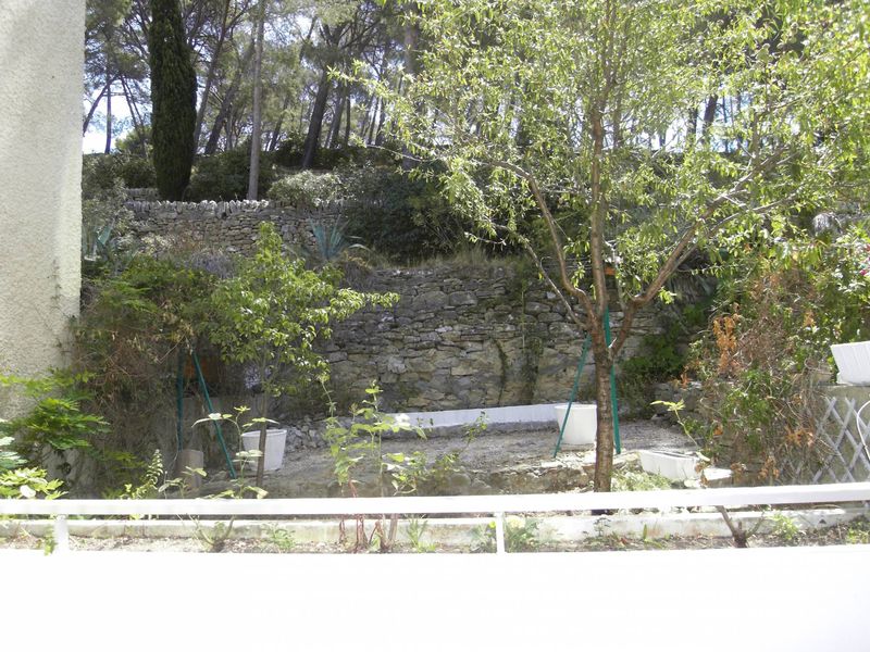 jardin d un rdc à louer La Ciotat 13600
