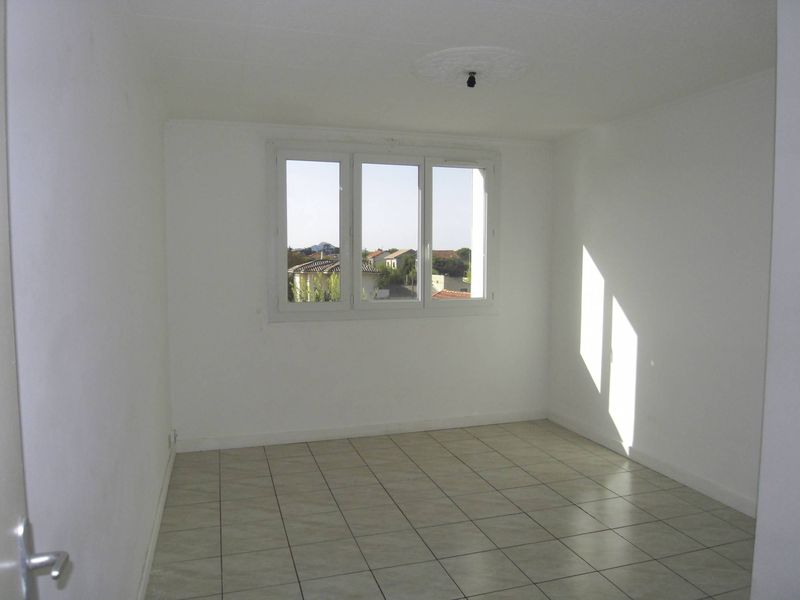 Location 13012 Saint Julien T3 51 m² vue dégagée