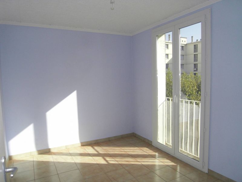 Location 13012 Saint Julien T3 51 m² vue dégagée