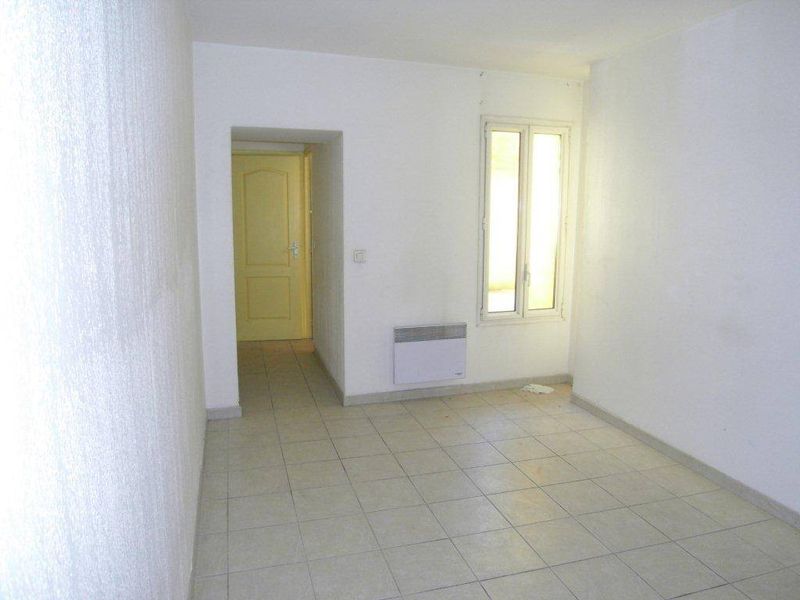A louer Secteur Blancarde 13004 T2 52 m² avec cour privative
