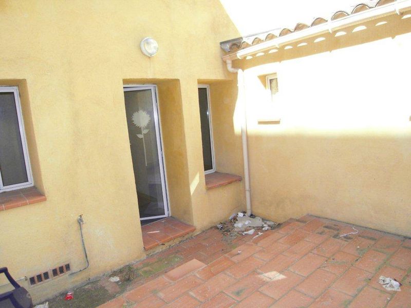 A louer Secteur Blancarde 13004 T2 52 m² avec cour privative